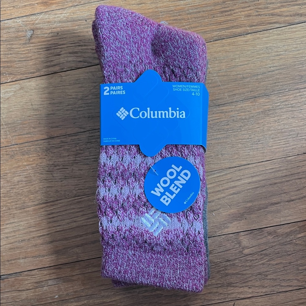NWT Columbia Women's Wool Blend Crew Socks - Heathered Purple and gray. SZ 4-10